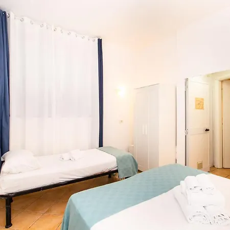 Chiavari Cozy Apartments In Villa With Shared Garden & Parking Chiavari