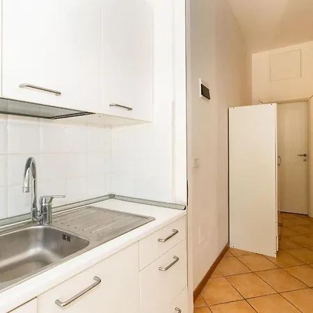 アパート Chiavari Cozy Apartments In Villa With Shared Garden & Parking *