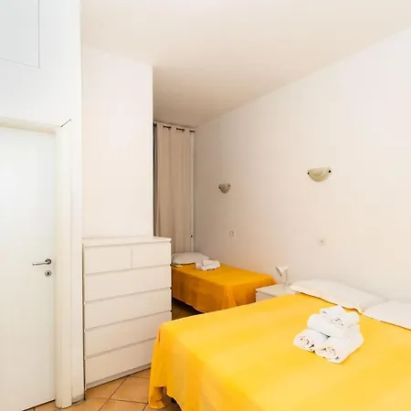 Chiavari Cozy Apartments In Villa With Shared Garden & Parking Apartment Chiavari
