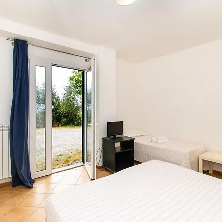アパート Chiavari Cozy Apartments In Villa With Shared Garden & Parking