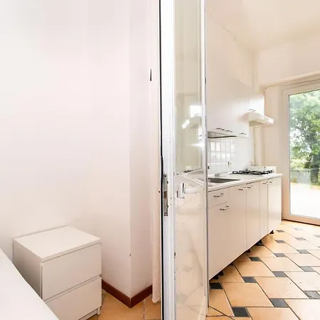Chiavari Cozy Apartments In Villa With Shared Garden & Parking Apartment *