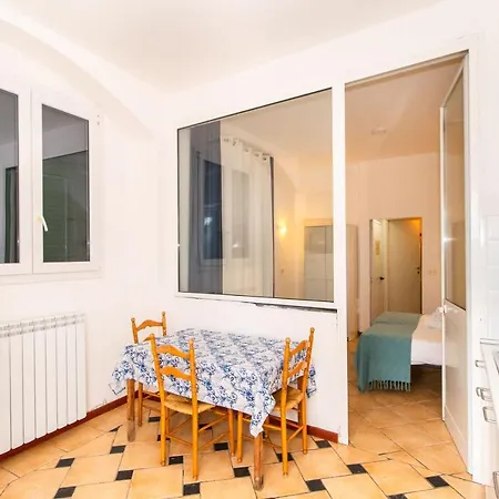 Apartment Chiavari Cozy Apartments In Villa With Shared Garden & Parking *