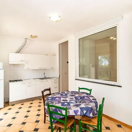 Chiavari Cozy Apartments In Villa With Shared Garden & Parking * Chiavari