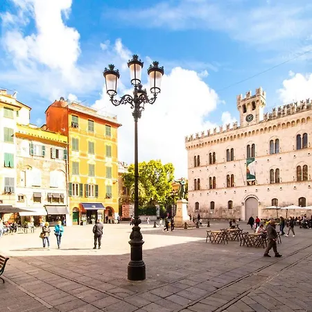 Chiavari Cozy Apartments In Villa With Shared Garden & Parking