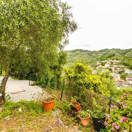Chiavari Cozy Apartments In Villa With Shared Garden & Parking Apartment Chiavari