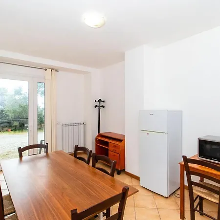 アパート Chiavari Cozy Apartments In Villa With Shared Garden & Parking キアーヴァリ