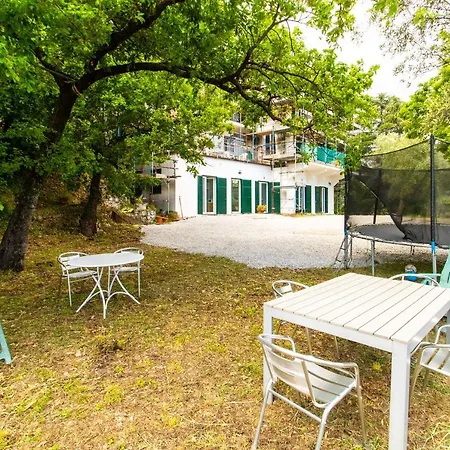 アパート Chiavari Cozy Apartments In Villa With Shared Garden & Parking *
