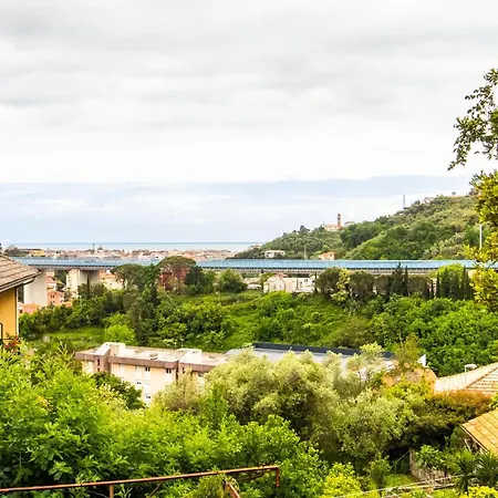 Chiavari Cozy Apartments In Villa With Shared Garden & Parking Apartment