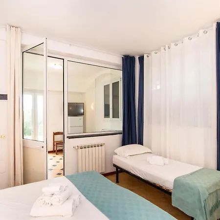 Apartamento Chiavari Cozy Apartments In Villa With Shared Garden & Parking Chiavari