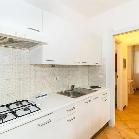Apartamento Chiavari Cozy Apartments In Villa With Shared Garden & Parking Chiavari