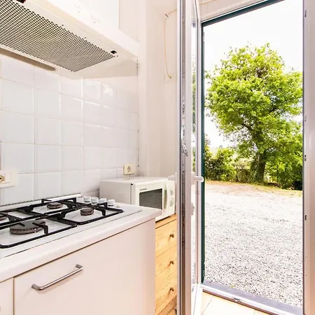 Chiavari Cozy Apartments In Villa With Shared Garden & Parking